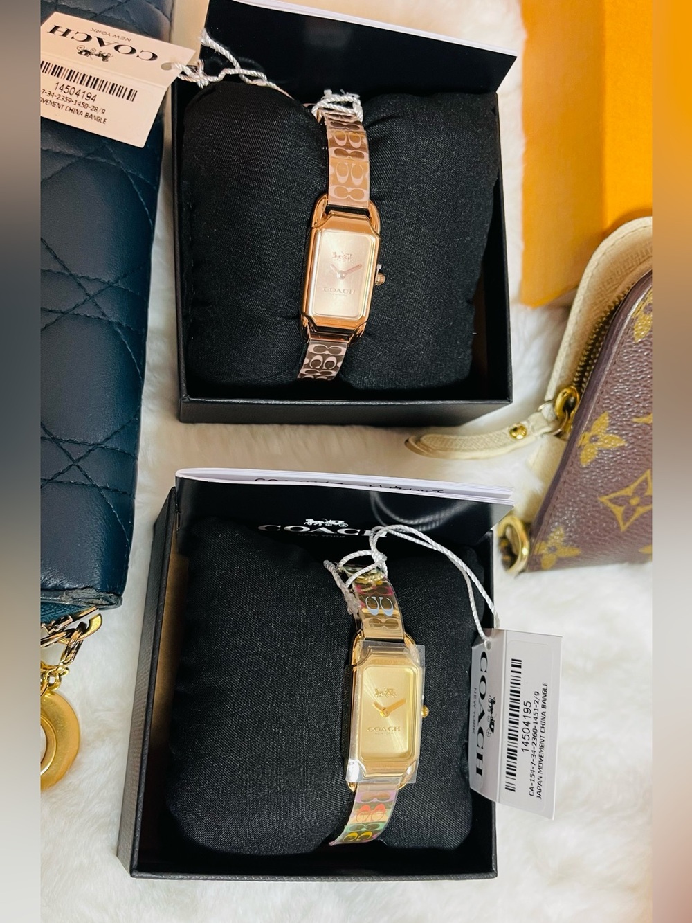 Coach Authentic watch bracelet new with tags gold - Picture 10 of 13